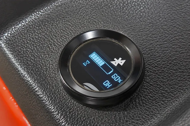Apilador eléctrico hombre a bordo controles
